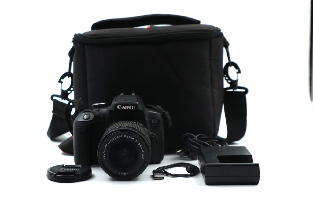 Canon EOS Rebel T6i Digital SLR with EF-S 18-55mm is STM Lens