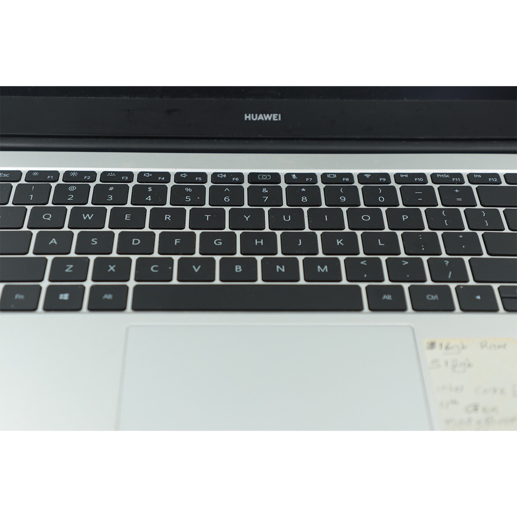 Huawei Matebook 14 16gb Ram 512 Gb SSD + intel Core i5 11th gen ** No Charger**