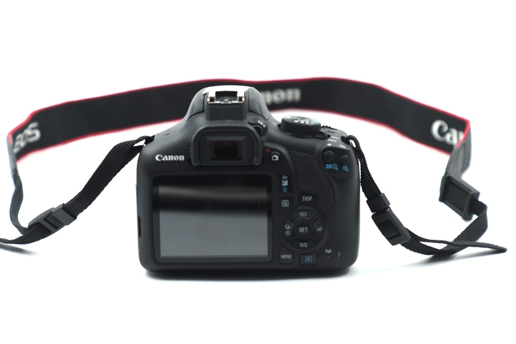 Canon EOS Rebel T6 Digital SLR Camera Kit with EF-S 18-55mm f/3.5-5.6  Lens (Black) (without charger)