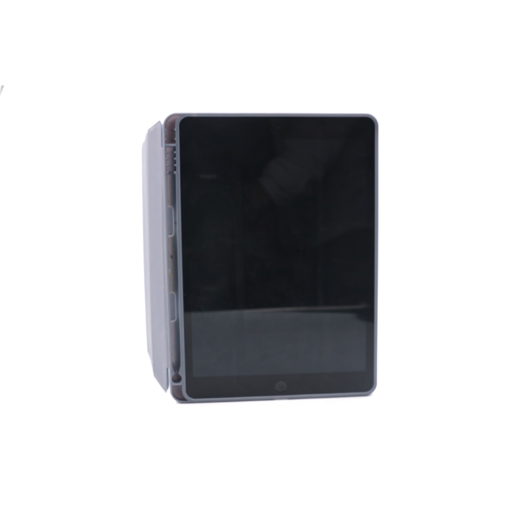 Apple iPad 7th 32Gb Good Condition + Cover Case