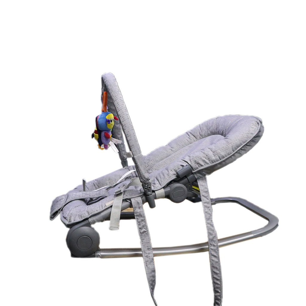 Junior Scoria Baby Rocker With Toy Bar