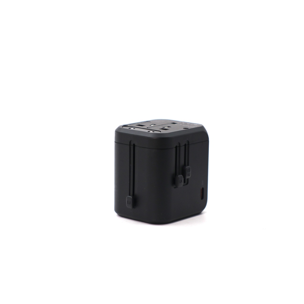 Aukey Pata04 30W Universal Adapter
