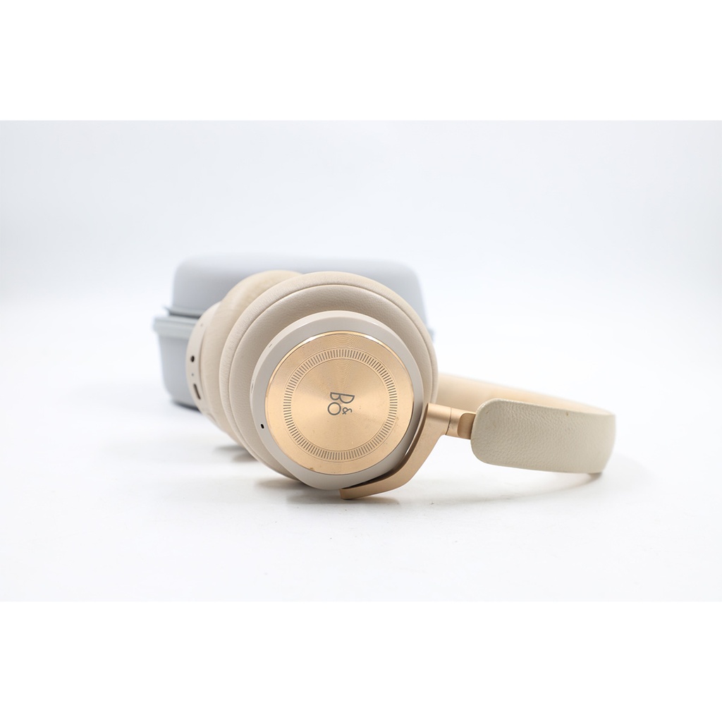 Bang And olfsen Beoplay HX ** Has Stain And pen mark **