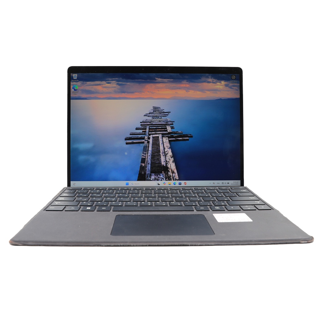 MicroSoft Surface Pro 8, 256 gb intel core i7 hunderbolt ports, 120Hz display