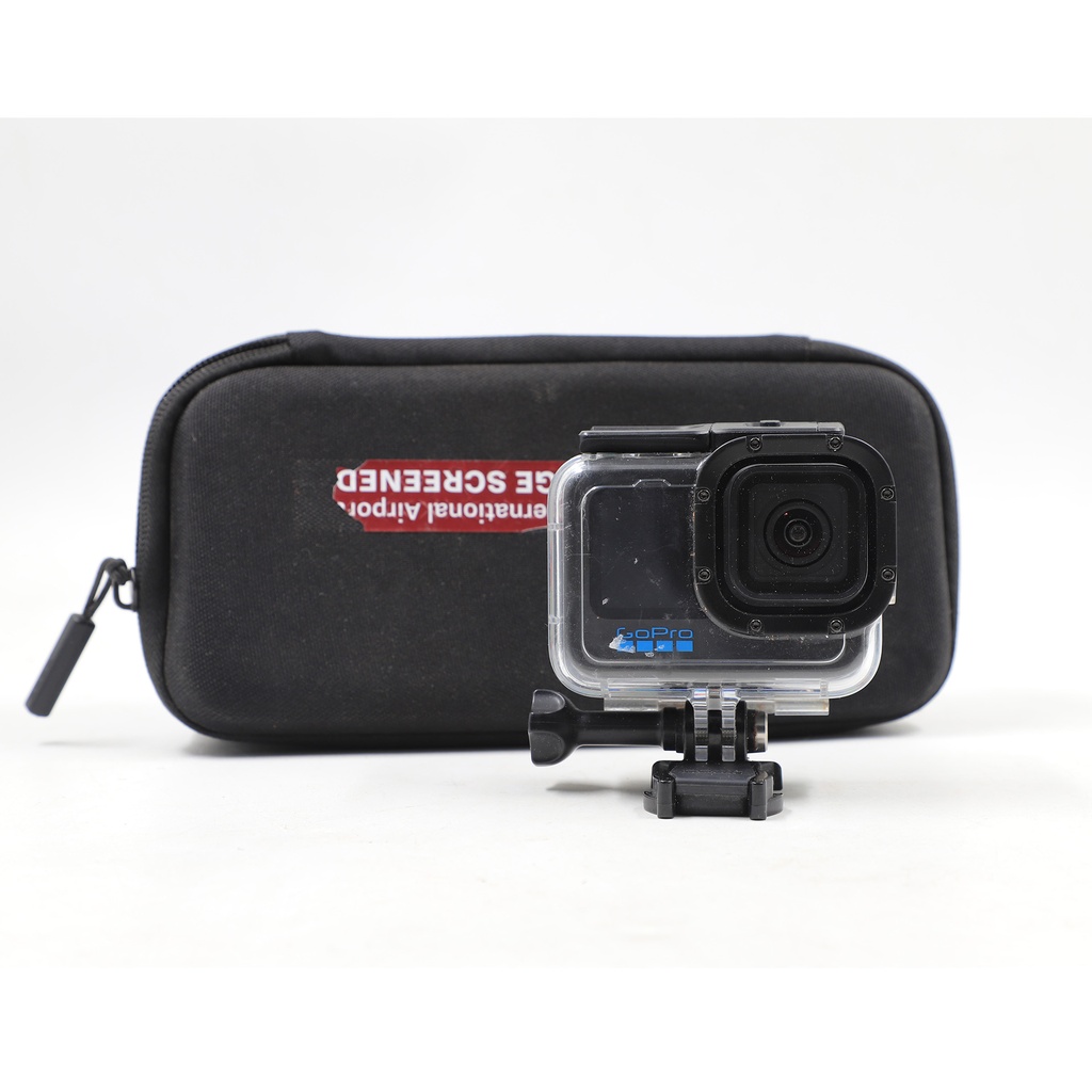 GoPro Hero 11 + Pouch
