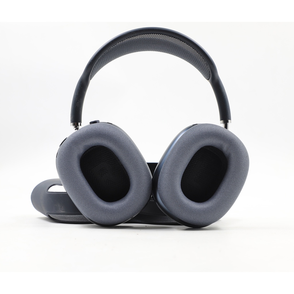 Apple Airpods Max Type C** Two Small Scratches O