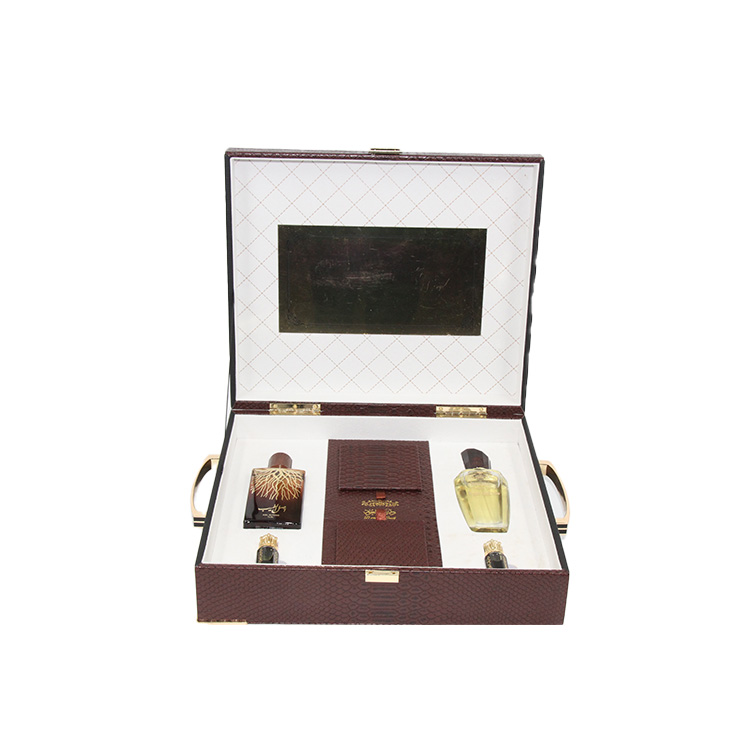 Deraah Oud Set