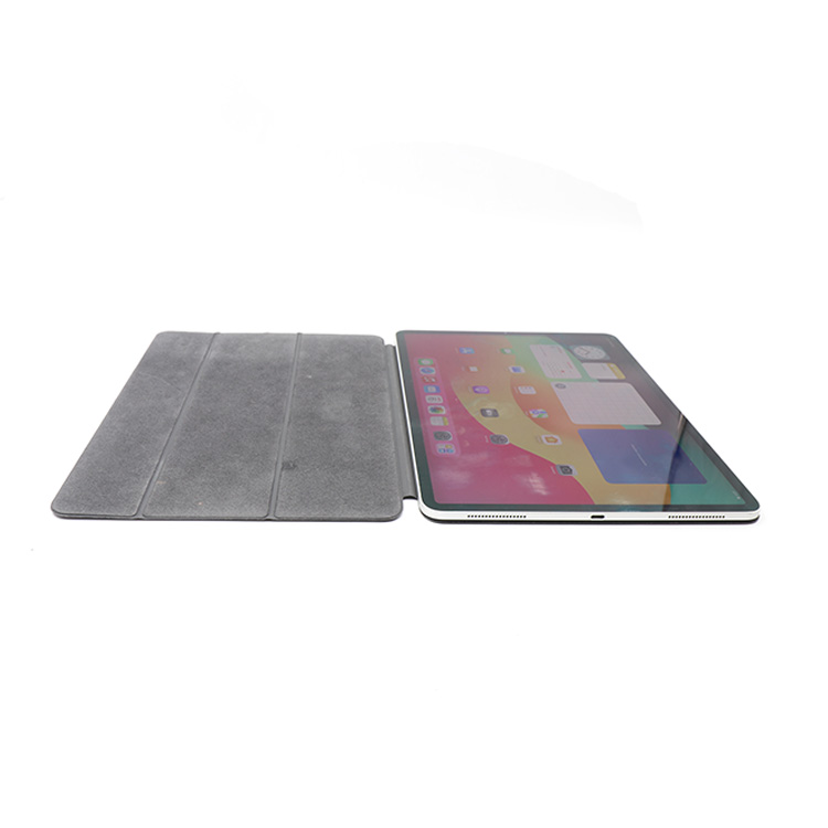Apple iPad Pro 4th Gen 1 TB 11' Inches , Wifi Space Gray + Cover