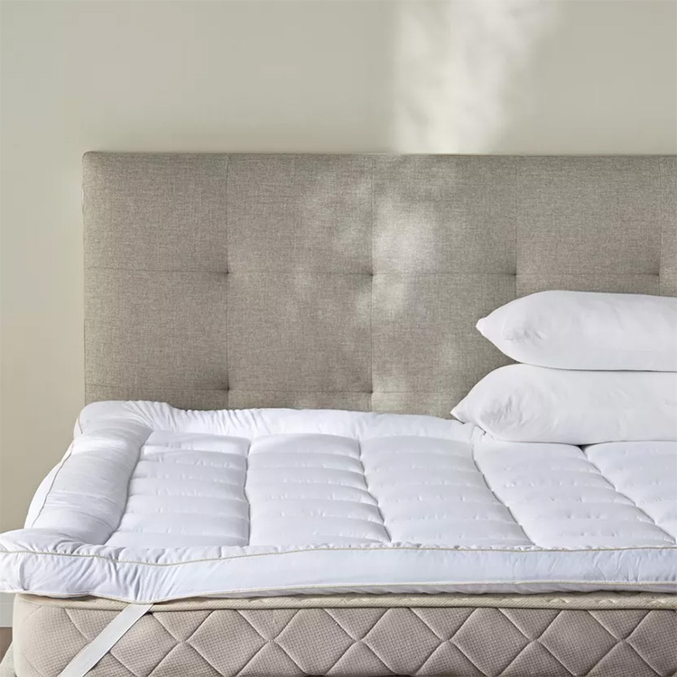 Homecenter Harbour Extra-Thick Microfibre Mattress topper