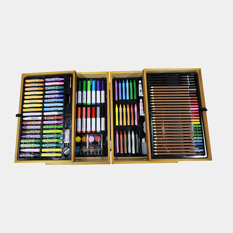 Piece 135 Deluxe Art Set Paint Set