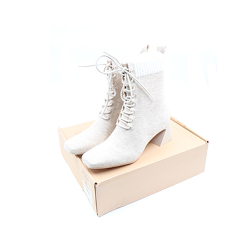 Vivaia Square-Toe Lace-Up Heeled Boots, Size: EU39