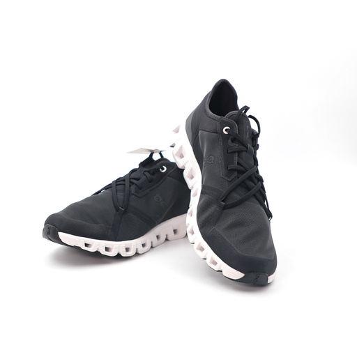 On Running Cloud X 3 Shoe Size: 45