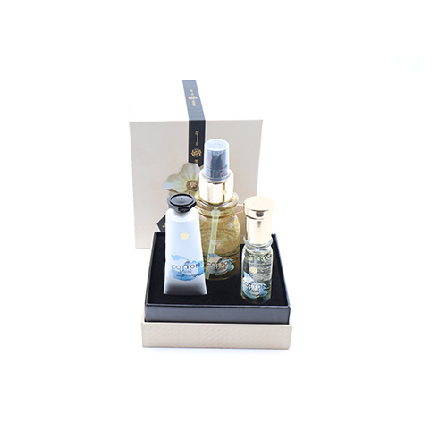 Zohoor Cotton Musk: Hand Cream 30 ml + Body Mist  100 ml + Eau De Parfum 15 ml