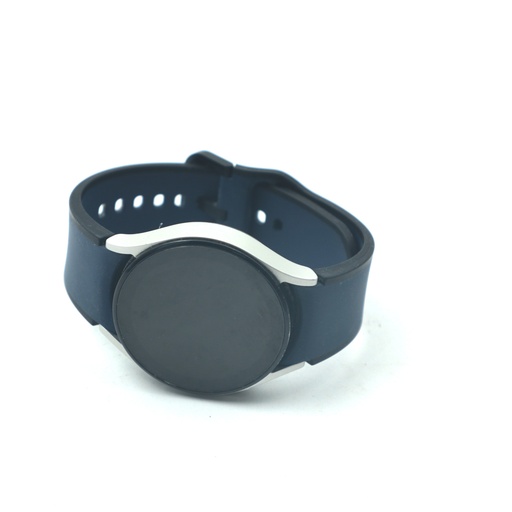 Samsung Galaxy Watch 5 ** No Chager**