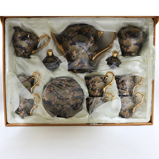 17 Pieces Tea Set, Japanese Art, Best Porcelain, 24 qt.G