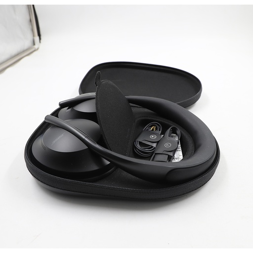 Bose 700 Headset Including Cover And Wires