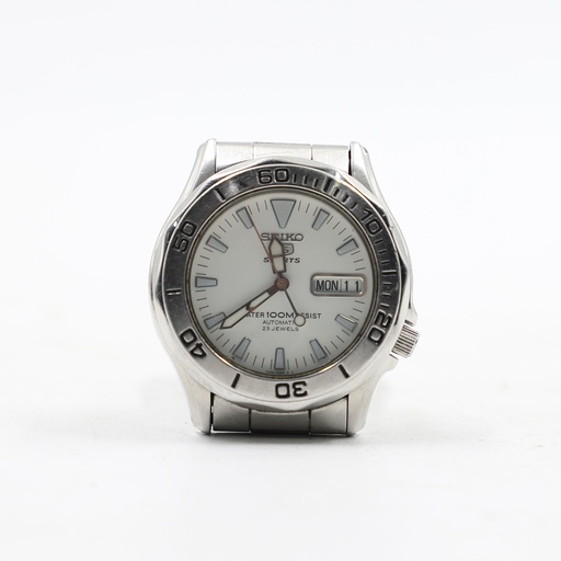 Seiko 5 sports 7s36-00l0 Stainless Steel 100 Meter Water Resistant