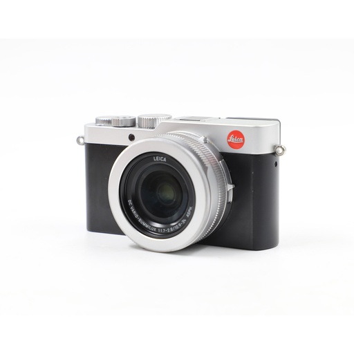 Leica D-Lux 7 Premium Travel compact + Cover Lens