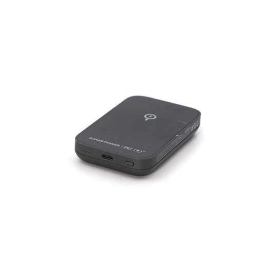 Momax IP97 Q.MAG Magnetic Wireless Power Bank 5000 mAh