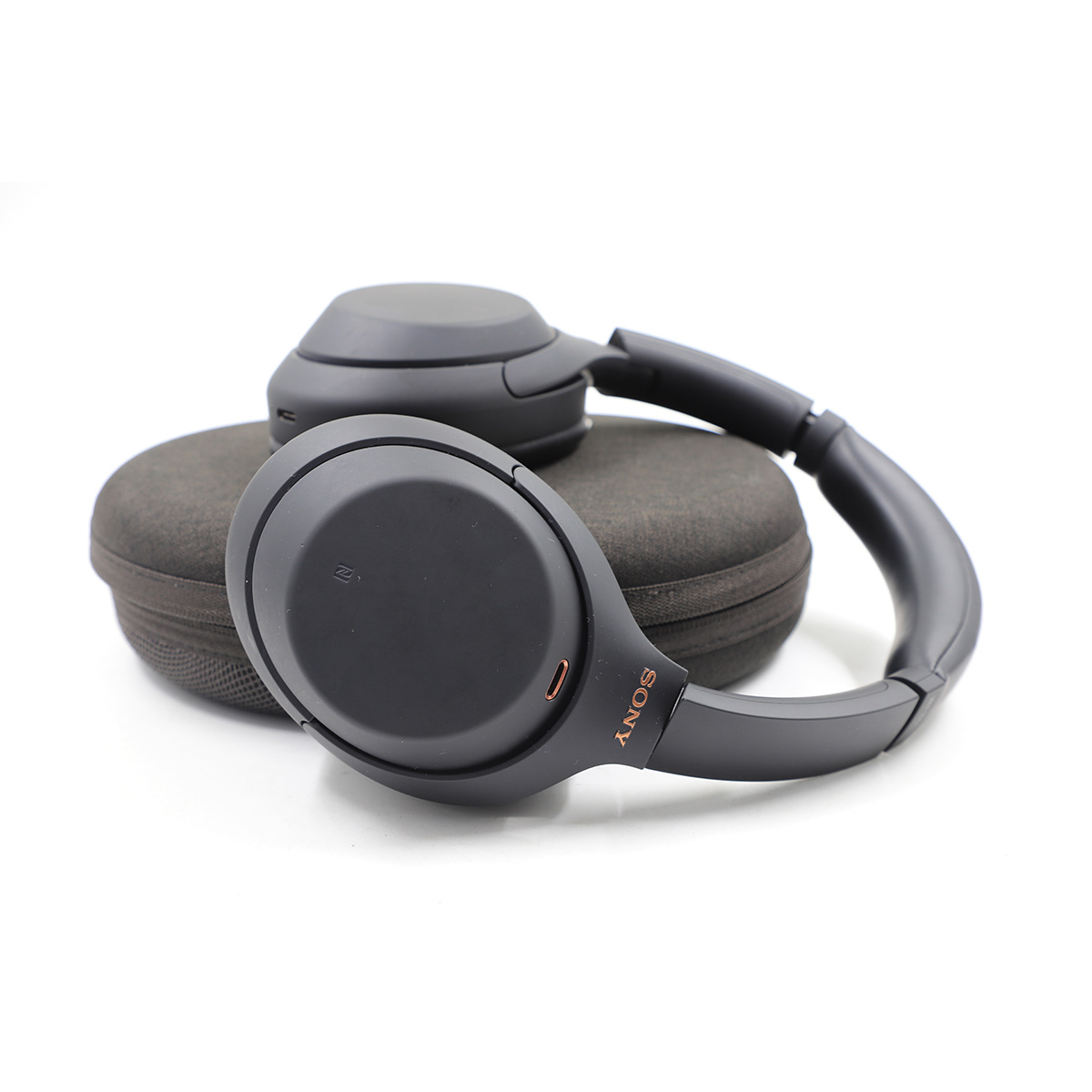 Auction For Sony Headset 1000-XM4 Black + Cover