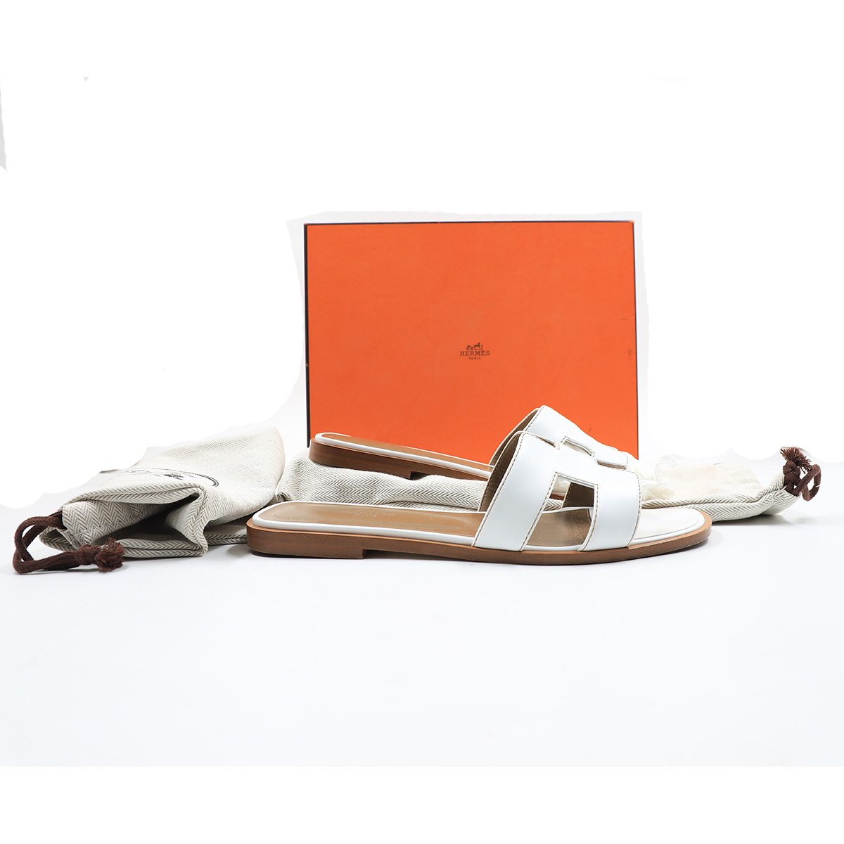 Auction For Hermes Sandales Oran Blanc Piques H  Z854 - H021056Z, Size : 38 made in Italy ** Used Not Sure If Authentic **