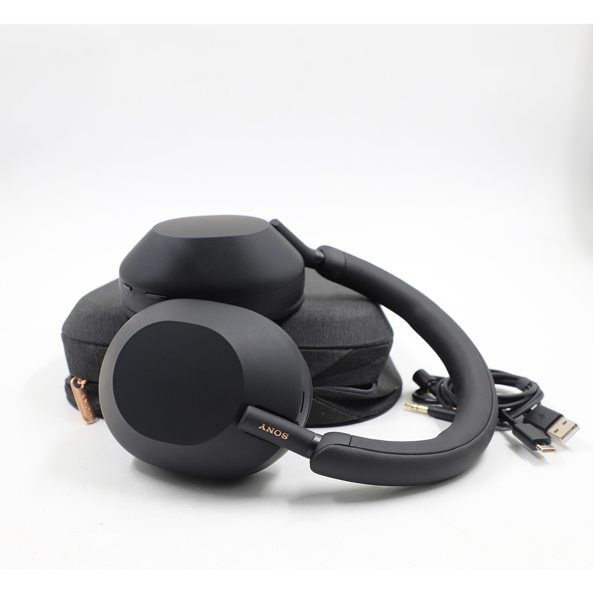 Auction For Sony WH-1000XM5 Wireless Noise Canceling Headset