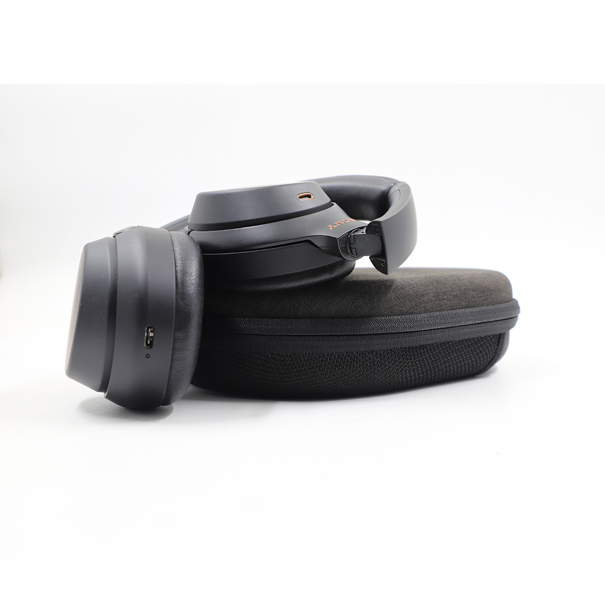 Auction For Sony WH-1000XM3 Wireless Noise Canceling Headset