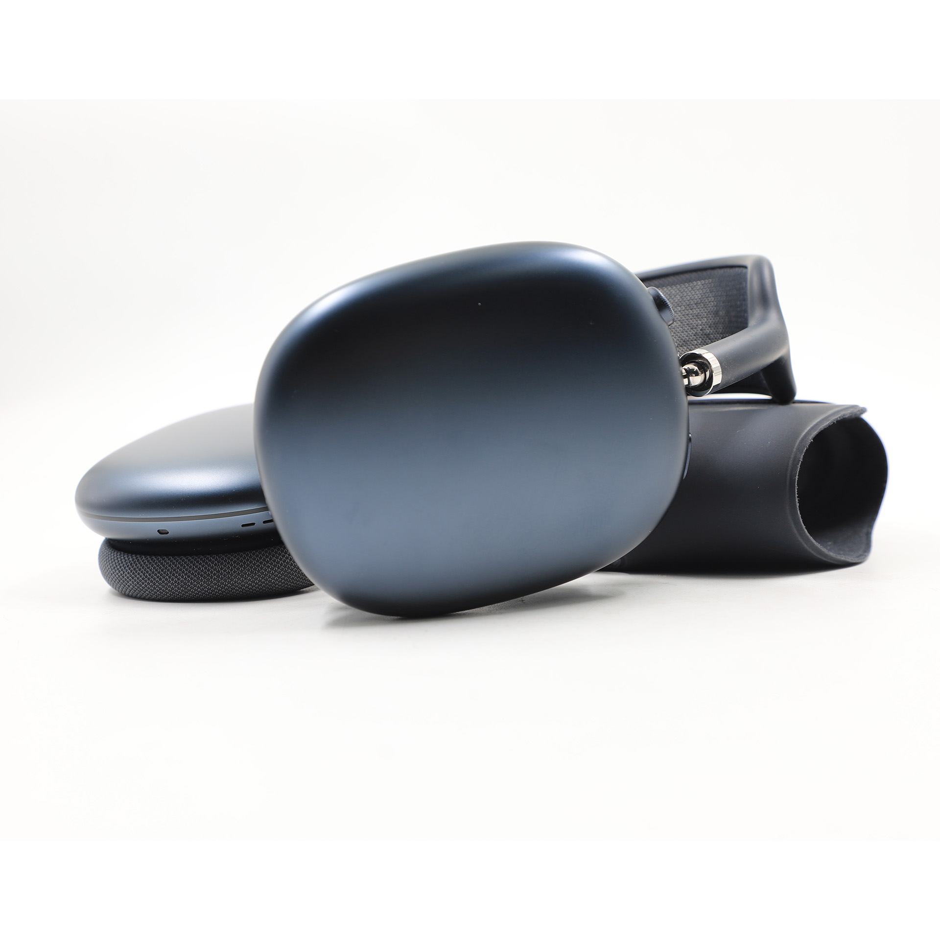 Auction For Apple AirPods Max Type-C Dark Grey