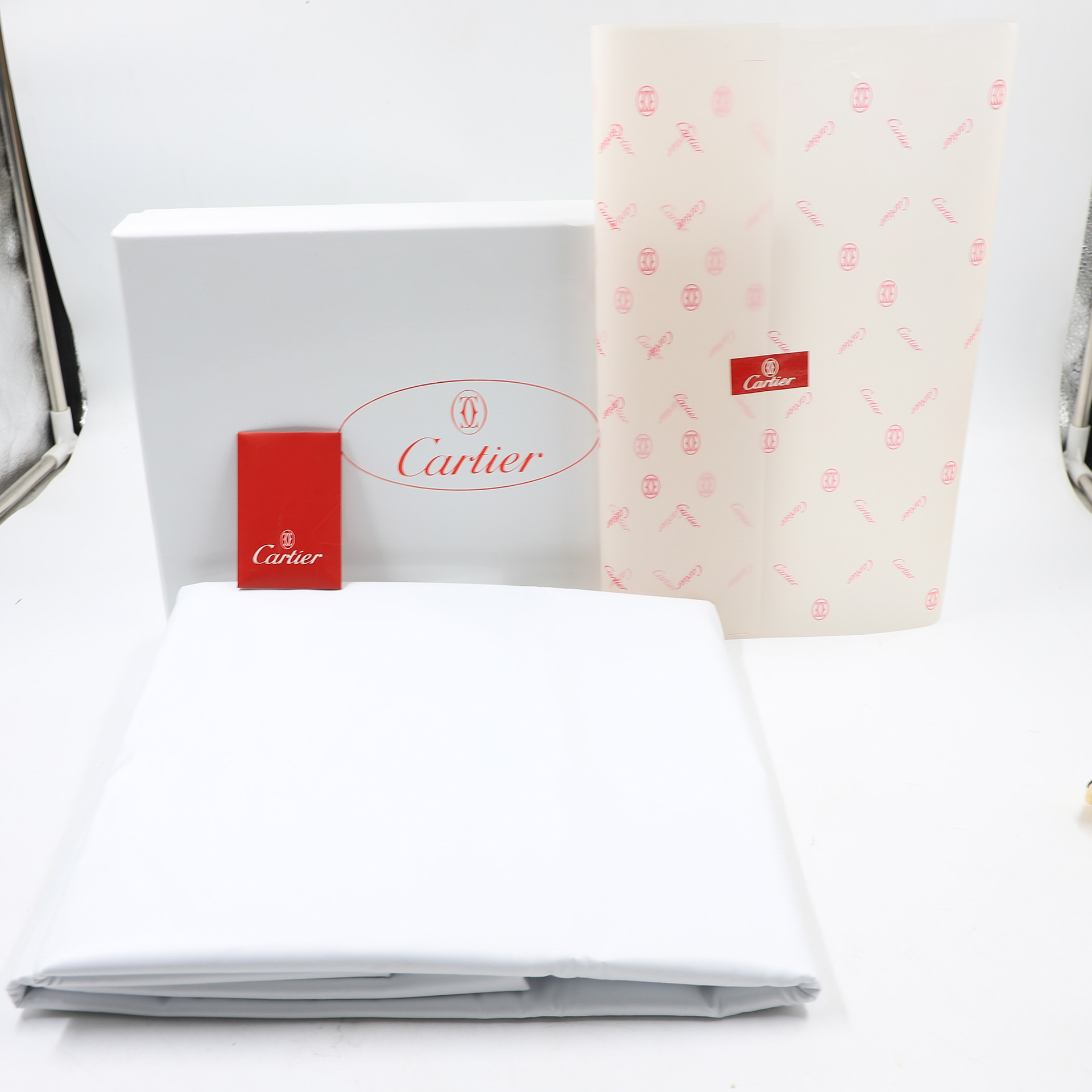 Auction For Cartier Color White Tissue 2016 112