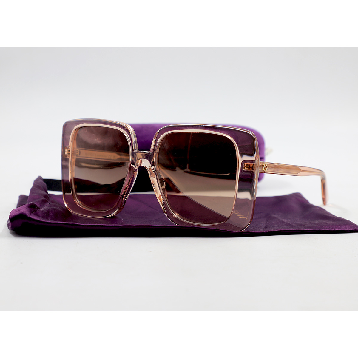 Auction For Celine Paris  1-2.4 Made In italy, CL40235U 30N Lens Width:54, Bridge Width:18 135 *3H